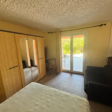 Appartements Calvi 公寓 *